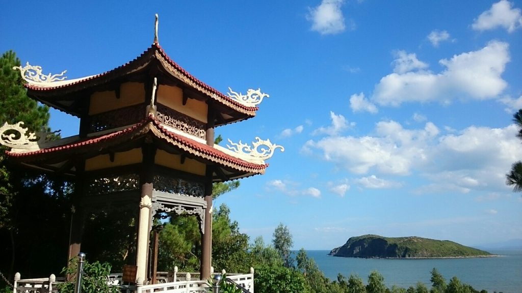 Quảng Bình Vũng Chùa - Tour du xuân: Hà Nội - Vũng Chùa Đảo Yến - Đền Ông Hoàng Mười