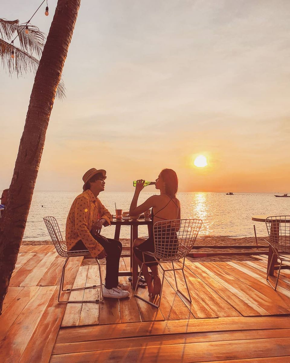 Shri Beach Club - Du lịch Phú Quốc - những điểm hẹn hò lãng mạn cho đôi lứa