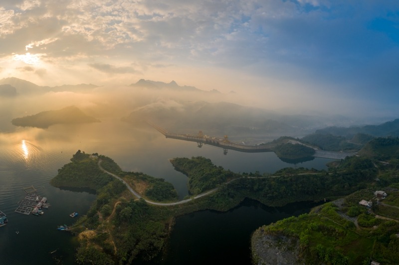 na hang 10 - Na Hang - "Vịnh Hạ Long" tuyệt đẹp trên núi Tuyên Quang
