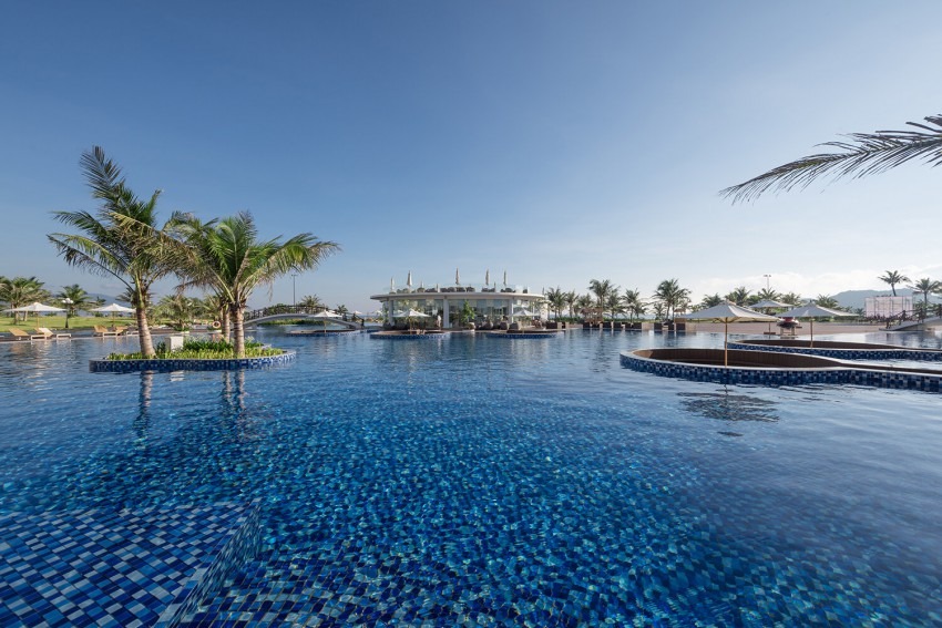 FLC Quy Nhơn Tết Âm Lịch: Nghỉ Dưỡng 5 Sao Chỉ Từ 1.450k/Phòng yH5BAEAAAAALAAAAAABAAEAAAIBRAA7 - FLC Quy Nhơn Tết Âm Lịch: Nghỉ Dưỡng 5 Sao Chỉ Từ 1.450k/Phòng